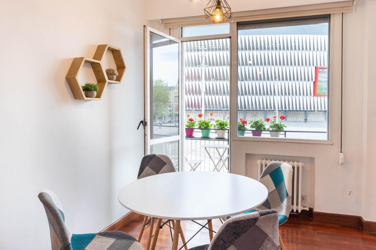 Apartamento con vistas al Estadio San Mamés Bilbao Exterior foto